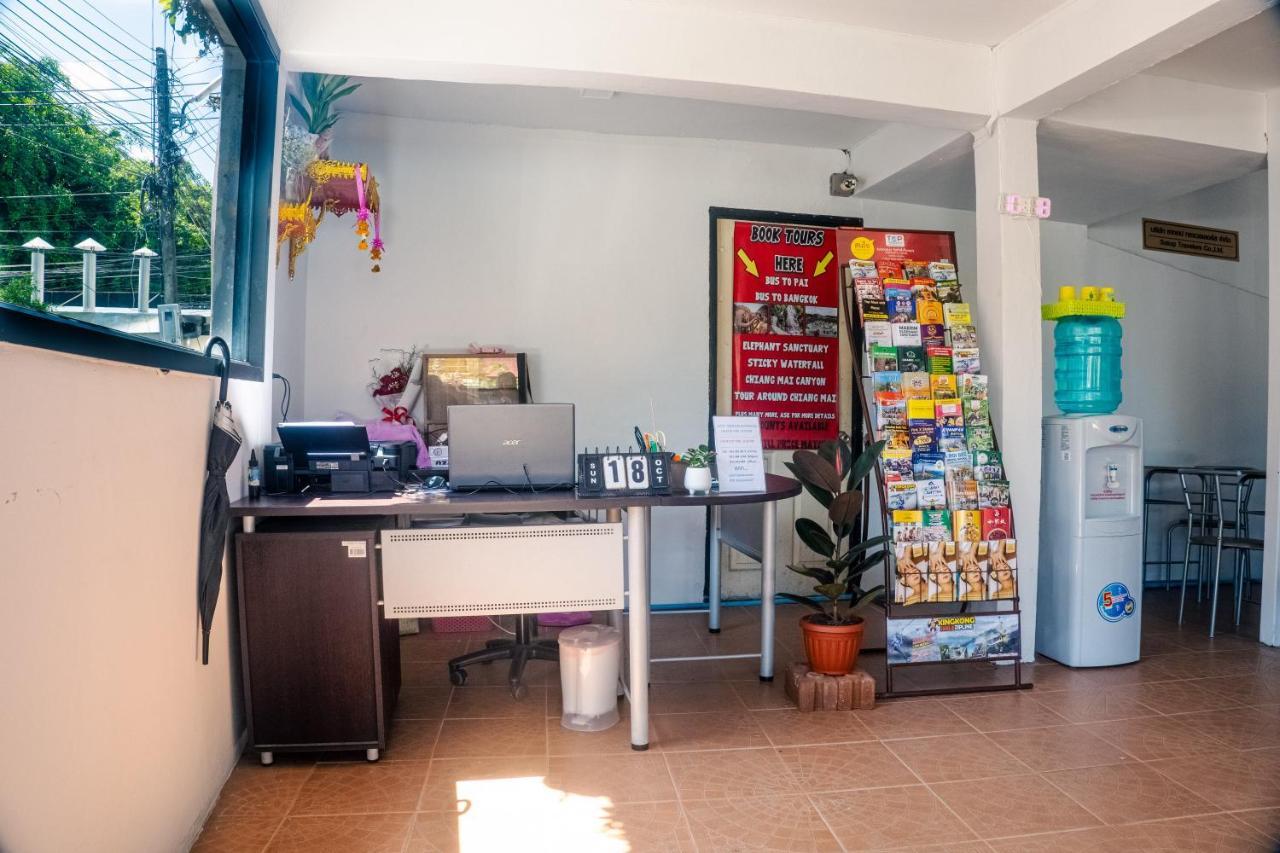 Satop Travelers Guesthouse Chiang Mai Eksteriør billede